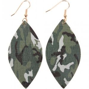 New Boutique Camoflauge leather earrings